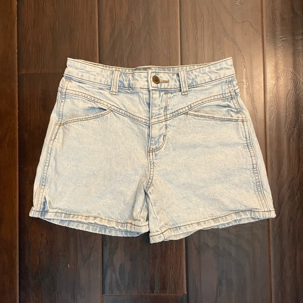 Universal Thread Light Wash Jean Shorts